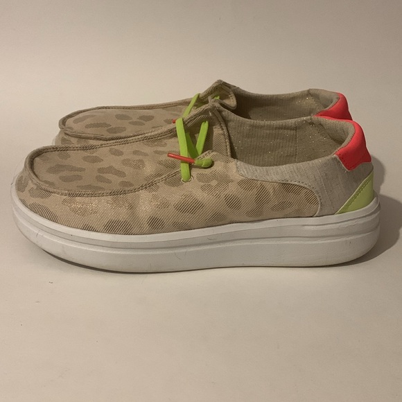 Hey dude size 8 - Picture 3 of 5